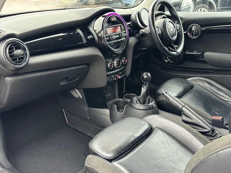 Used Mini Cooper Hatch 136 HP (100 kW) 2014 Silver Hatchback