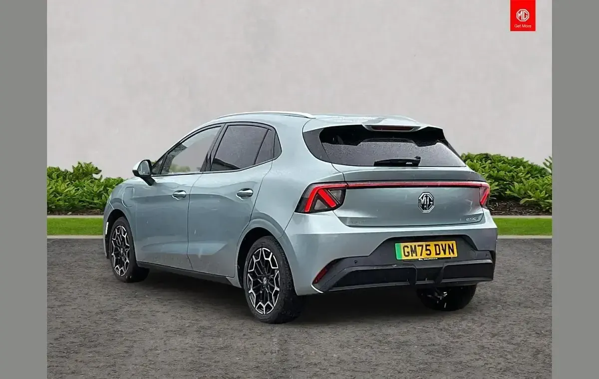 New MG MG4 EV 116 kW (158 HP) 2026 Green Hatchback