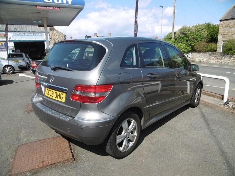 Used Mercedes B170 SE 2009 Grey MPV