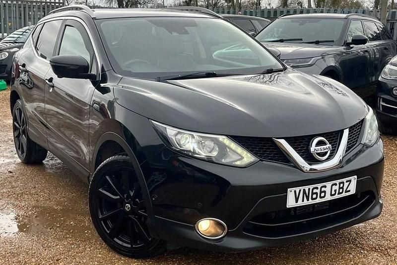 Black Used 2016 Nissan Qashqai S SUV | £4,999 (Fair price) - Image 1/1