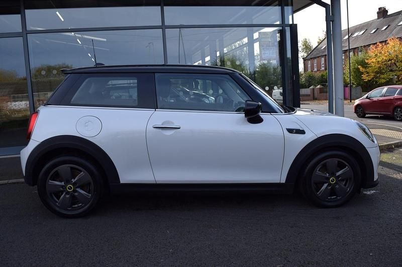 Used Mini Cooper S Hatch 135 kW (184 HP) 2023 White Hatchback