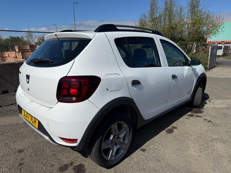 Gebraucht Dacia Sandero Ambiance 2017 Weiß Kleinwagen