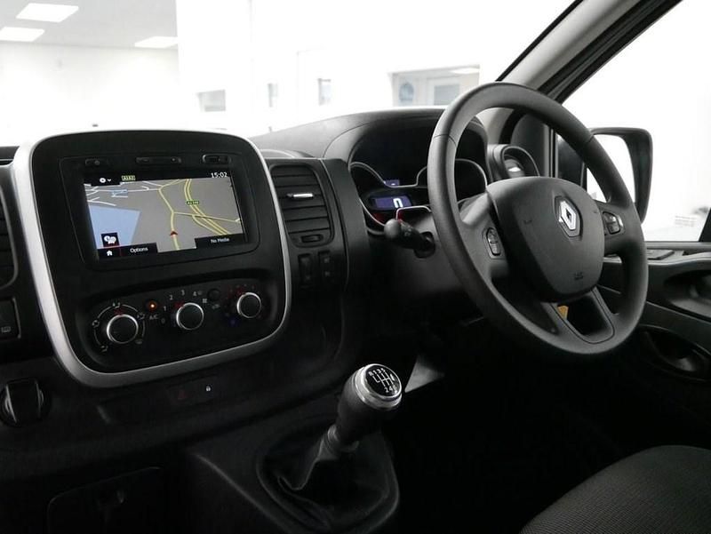 Used Renault Trafic Business 120 HP (88 kW) 2021 White