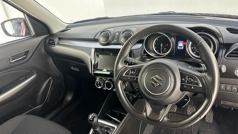 Used Suzuki Swift SZ5 83 HP (61 kW) 2022 Red Hatchback