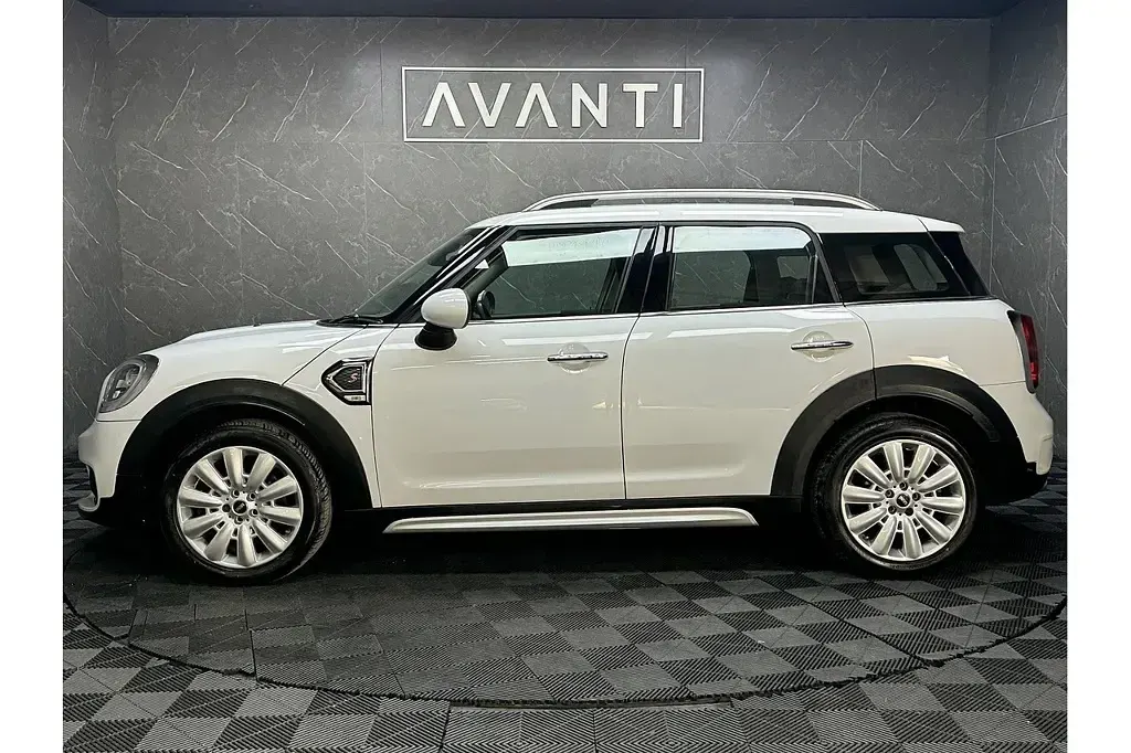 Used Mini Cooper S Countryman Sport 192 HP (141 kW) 2017 Light white SUV