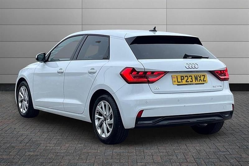 Used Audi A1 Sport 110 HP (80 kW) 2023 White SUV