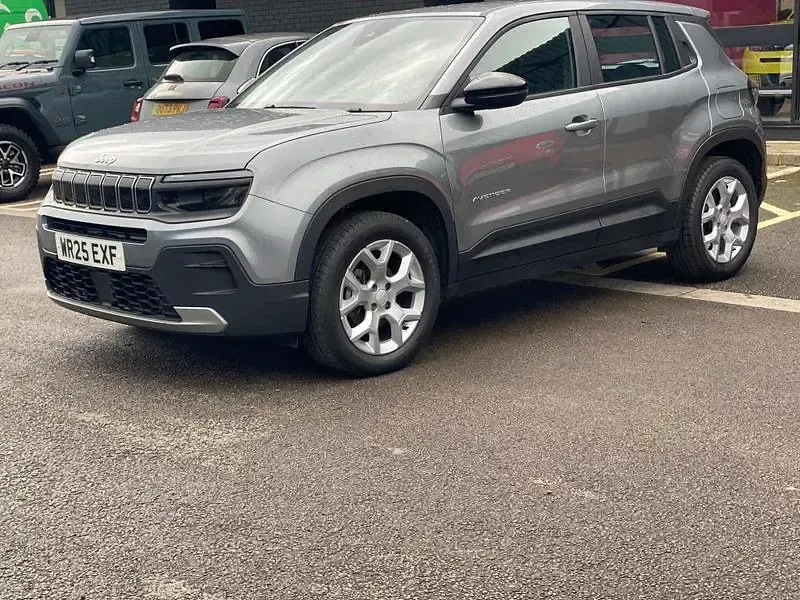 Used Jeep Avenger Altitude 100 HP (73 kW) 2025 Grey SUV