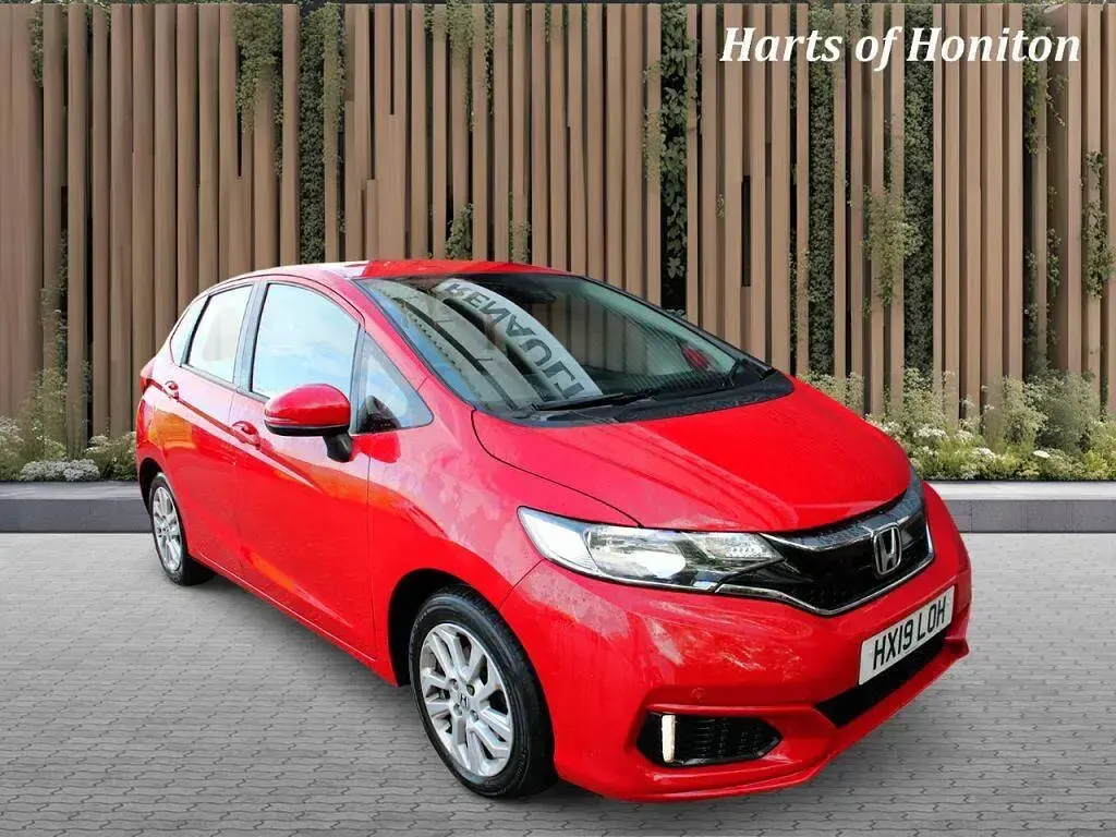 Used Honda Jazz SE 102 HP (75 kW) 2019 Red Hatchback