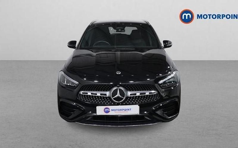 Usado Mercedes GLA200 Executive 163 HP (119 kW) 2026 SUV