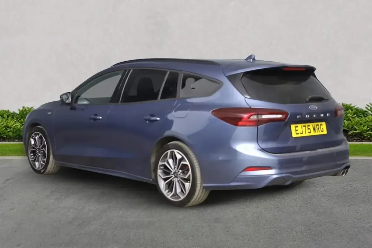 New Ford Focus ST-Line X 155 HP (114 kW) 2025 Blue Estate