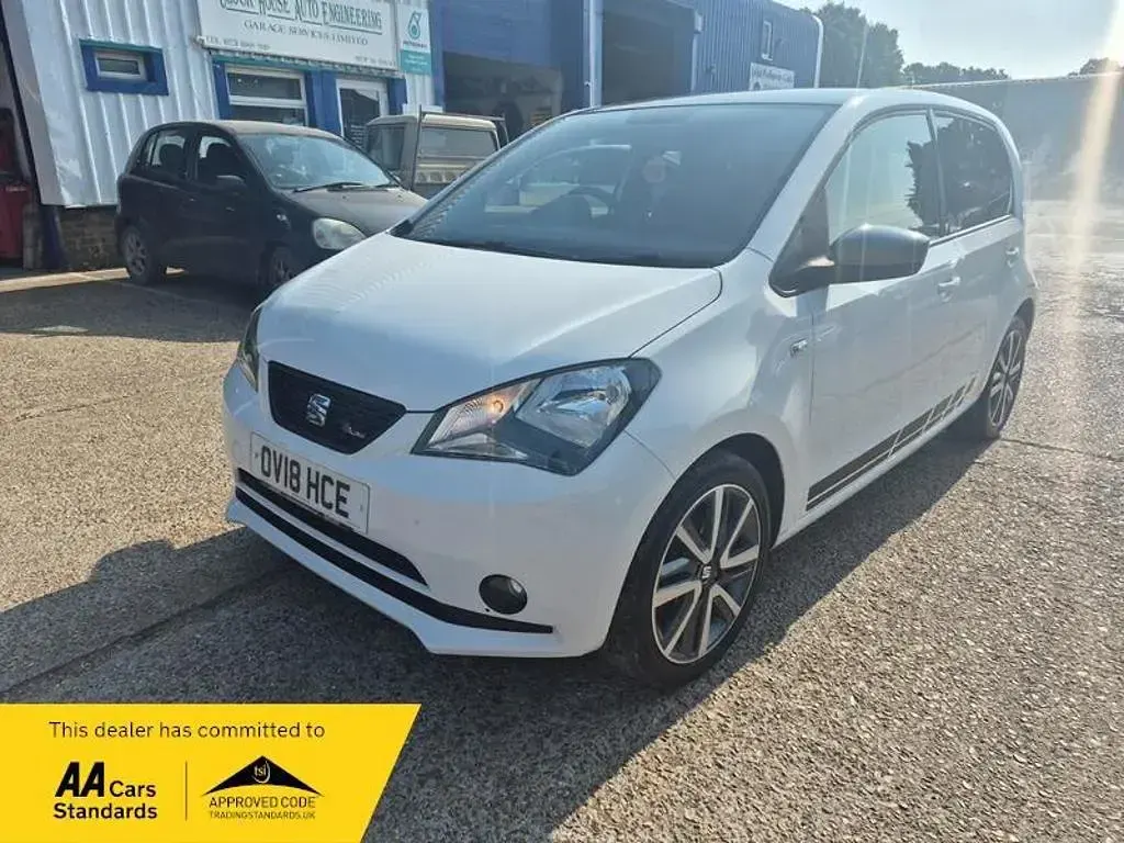 Used Seat Mii FR-Line 75 HP (55 kW) 2018 White Hatchback