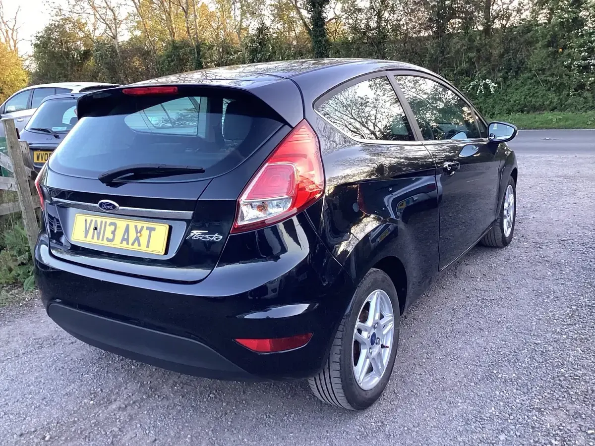 Used Ford Fiesta Zetec 2013 Black Hatchback