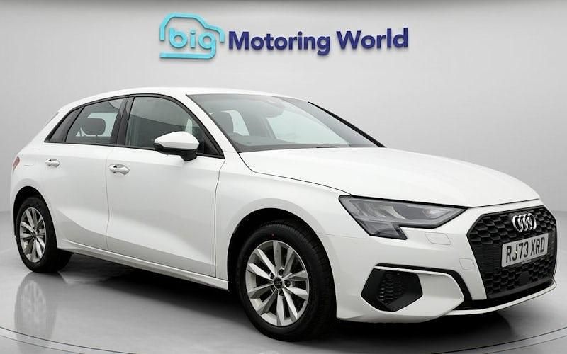 Used Audi A3 Sportback 110 HP (80 kW) 2023 White Hatchback