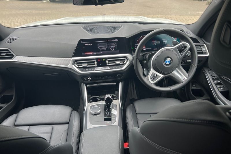 Used BMW 320 M Sport 192 HP (141 kW) 2021 Mineral white Estate