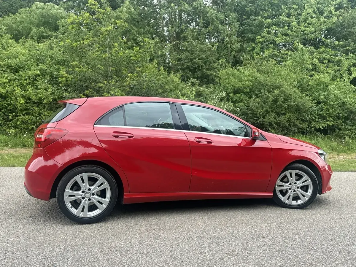 Used Mercedes A200 2016 Red Hatchback
