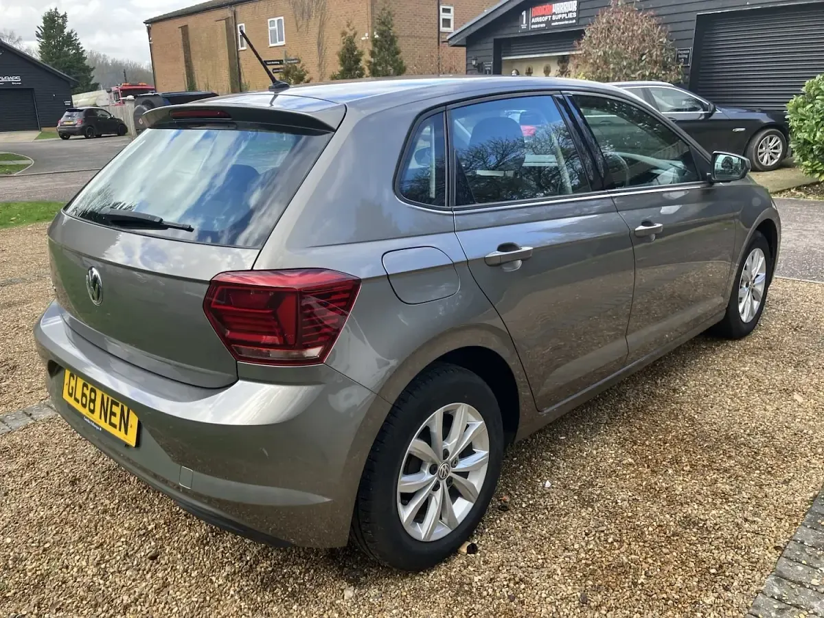Used VW Polo SE 95 HP (69 kW) 2018 Grey Hatchback
