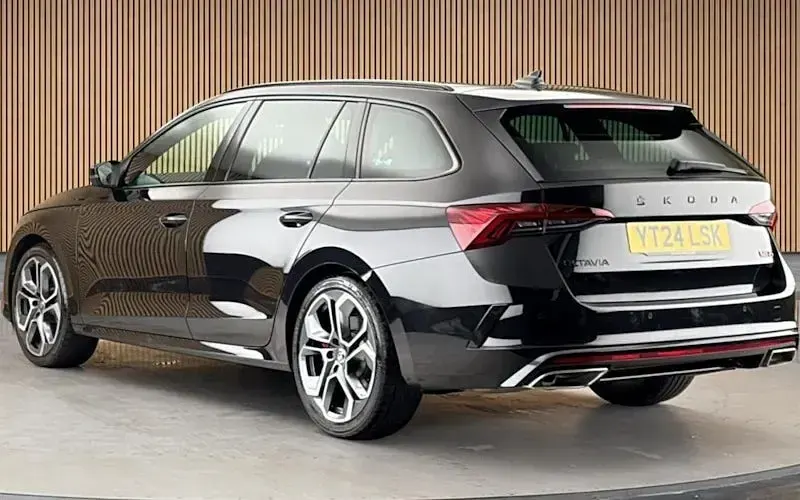 Used Skoda Octavia vRS 245 HP (180 kW) 2024 Black Estate