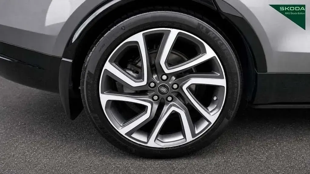 Used Land Rover Discovery HSE 301 HP (221 kW) 2020 Grey SUV