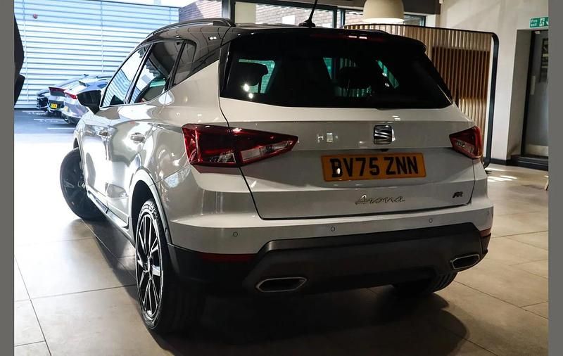 Used Seat Arona Black Edition 113 HP (83 kW) 2025 White SUV