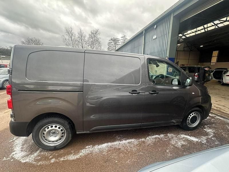 Used Peugeot Expert Premium 145 HP (106 kW) 2021 Grey Van