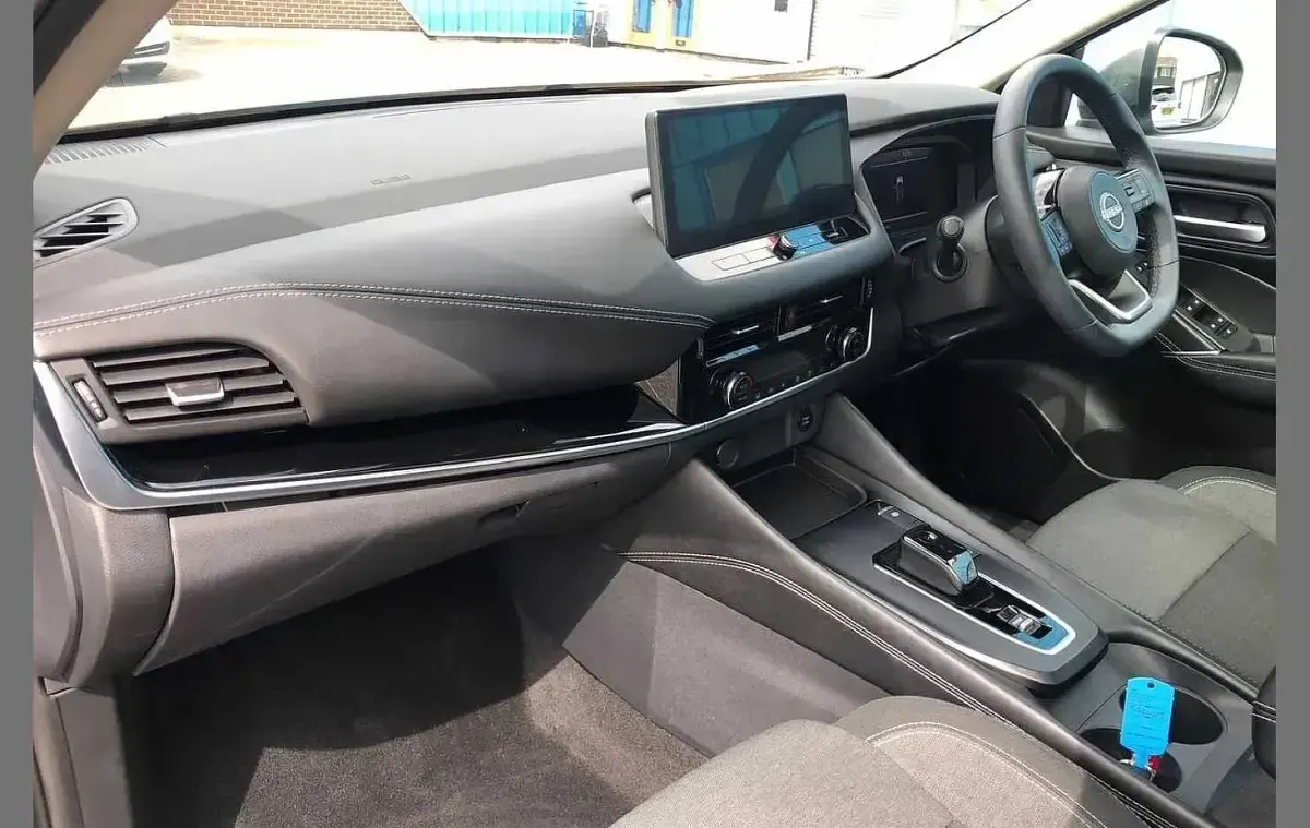 Used Nissan Qashqai N-Connecta 190 HP (139 kW) 2024 Grey SUV