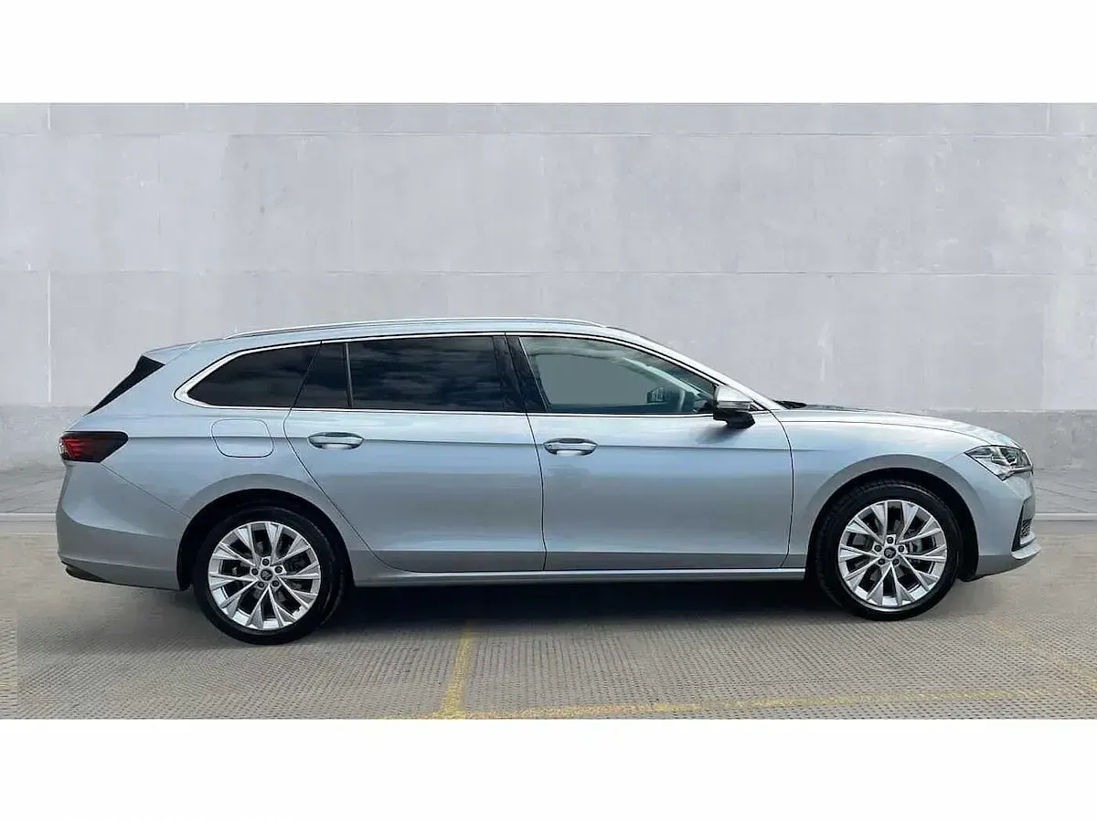 Used Skoda Superb SE L 150 HP (110 kW) 2025 Silver Estate