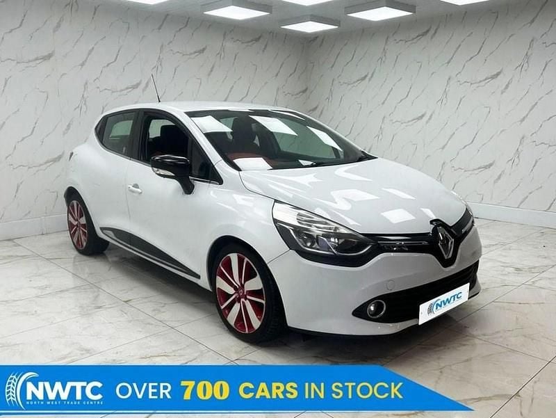 White Used 2014 Renault Clio IV Dynamique Hatchback | £2,395 (Good price) - Image 1/4