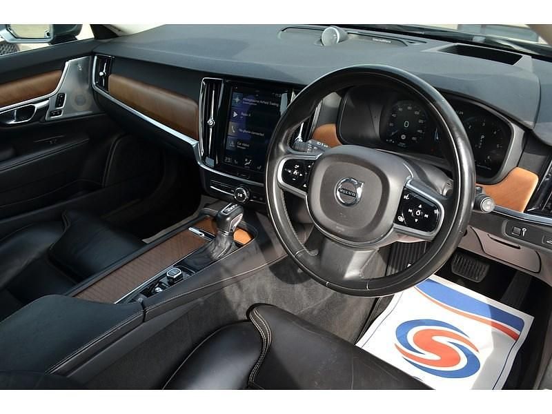 Used Volvo V90 Inscription 235 HP (172 kW) 2016 Grey Estate