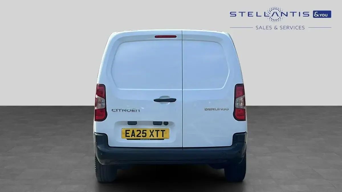 Used Citroën Berlingo 101 HP (74 kW) 2025 White MPV