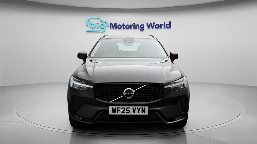 Used Volvo XC60 Plus 250 HP (183 kW) 2025 Grey SUV
