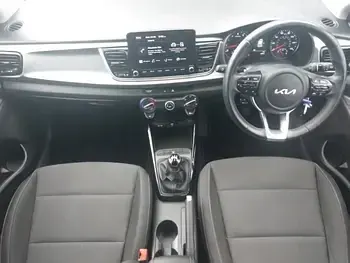 Used Kia Rio 83 HP (61 kW) 2023 Blue Hatchback