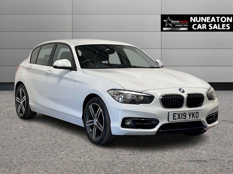 White Used 2019 BMW 118 Sport Line Hatchback | £13,200 (Good price) - Image 1/4