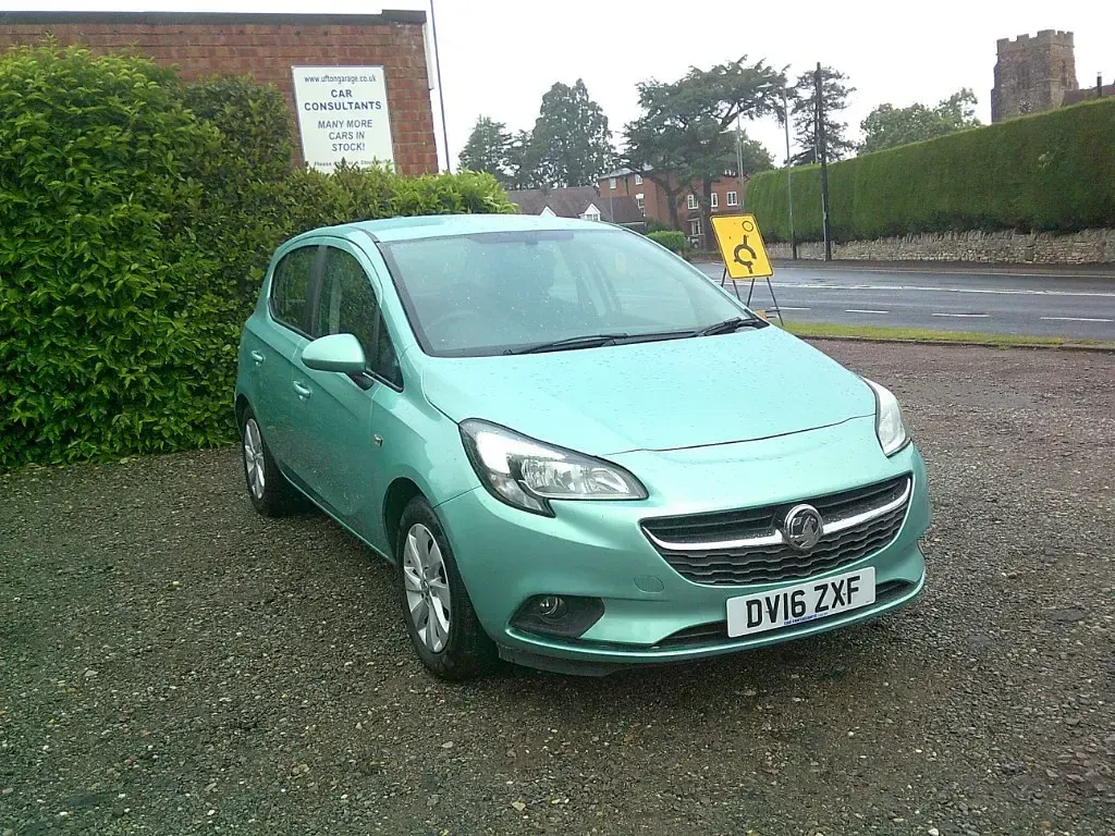 Used Vauxhall Corsa Design Edition 2016 Green Hatchback