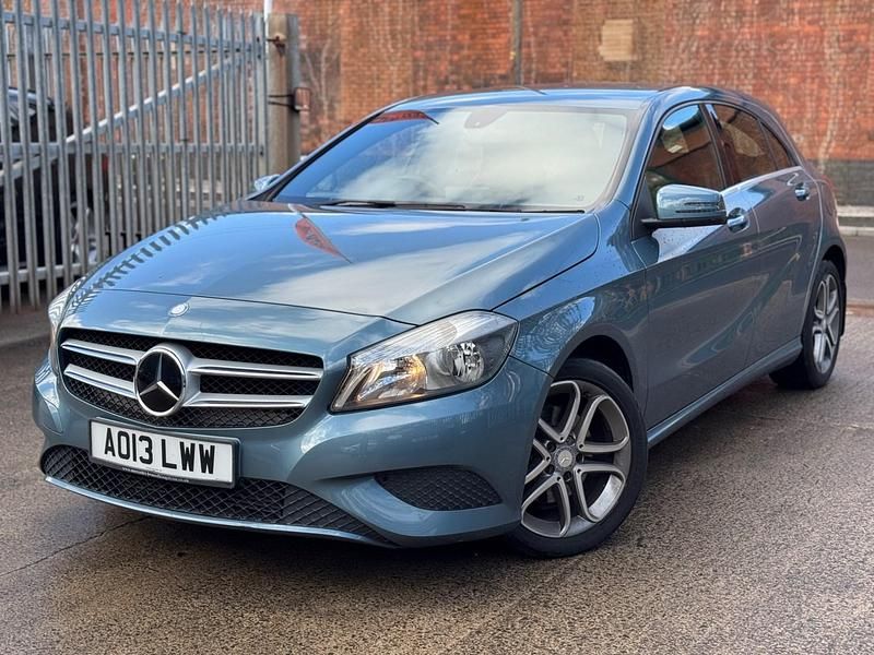 Used Mercedes A200 2013 Blue Hatchback