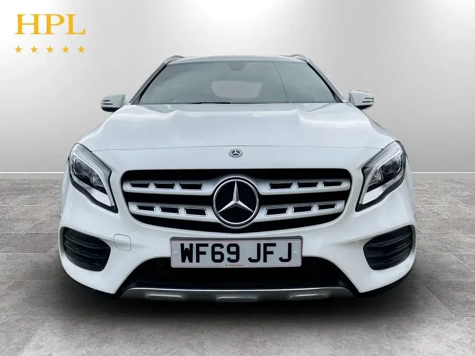 Used Mercedes GLA180 AMG line 122 HP (89 kW) 2019 White SUV