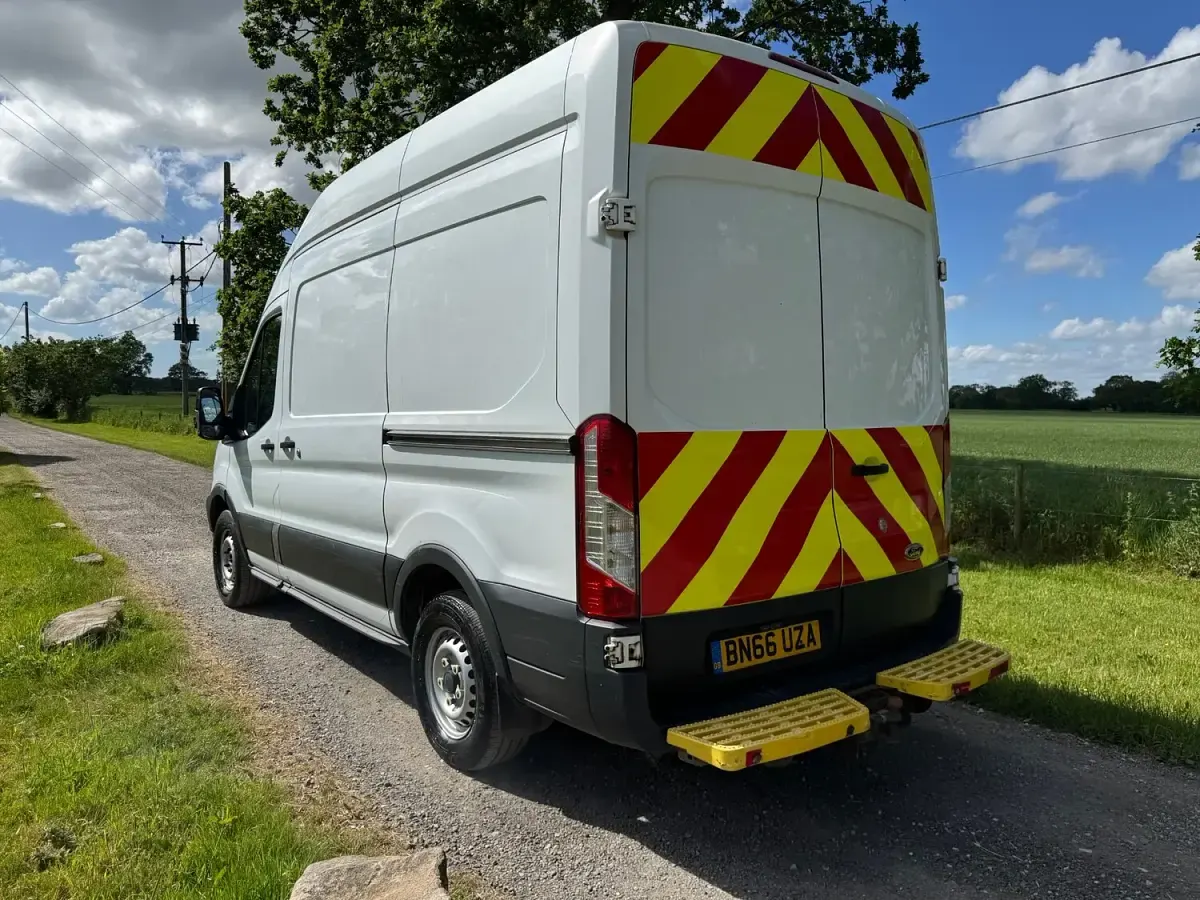Used Ford Transit 130 HP (95 kW) 2016 White Van