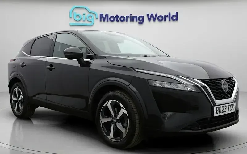 Begagnad Nissan Qashqai N-Connecta 140 HK (102 kW) 2023 SUV