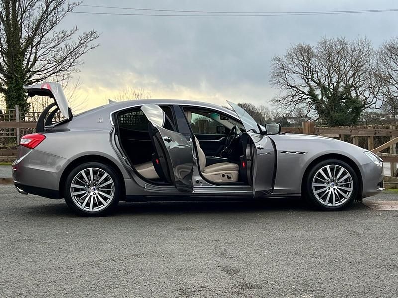 Used Maserati Ghibli 275 HP (202 kW) 2016 Grey Sedan