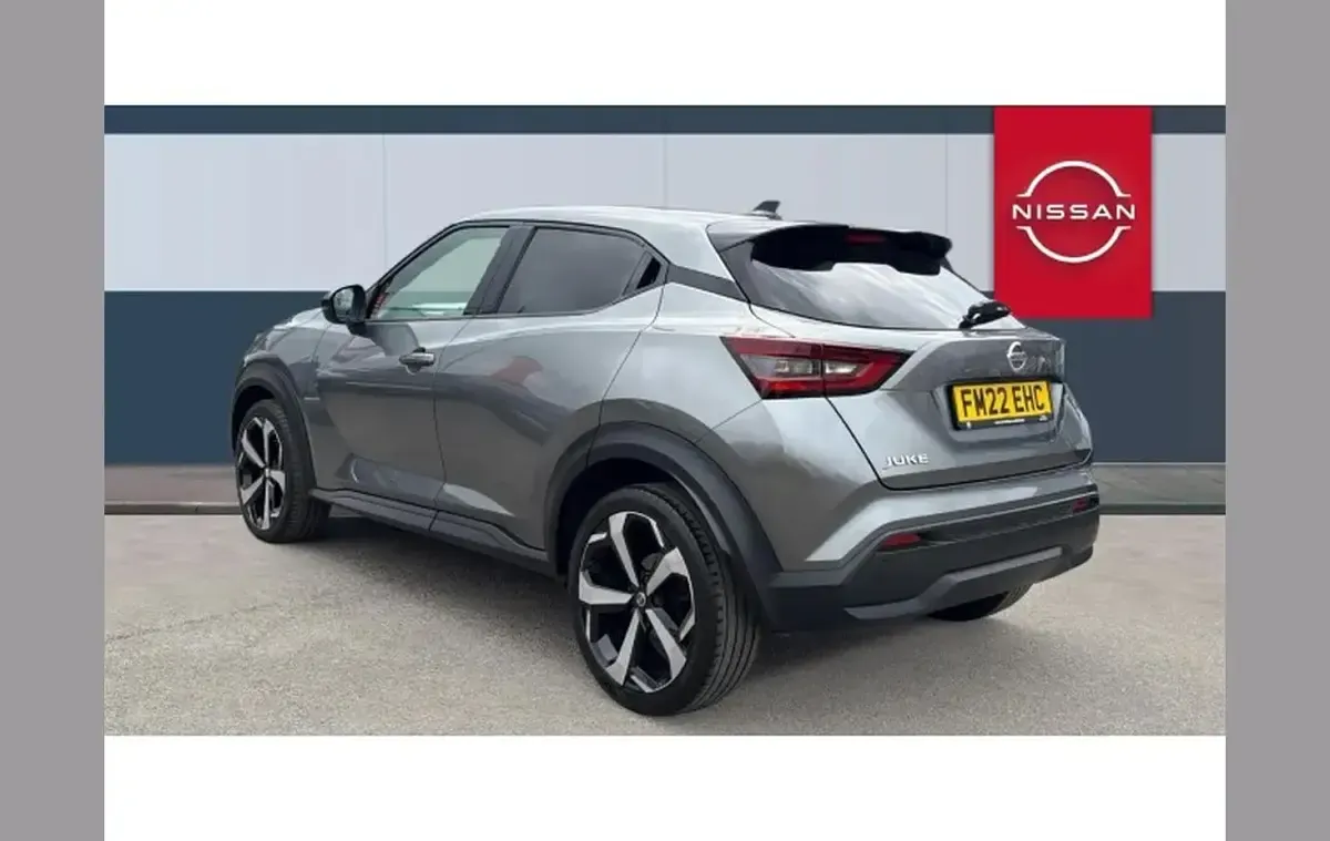 Used Nissan Juke Tekna 114 HP (83 kW) 2022 Grey SUV
