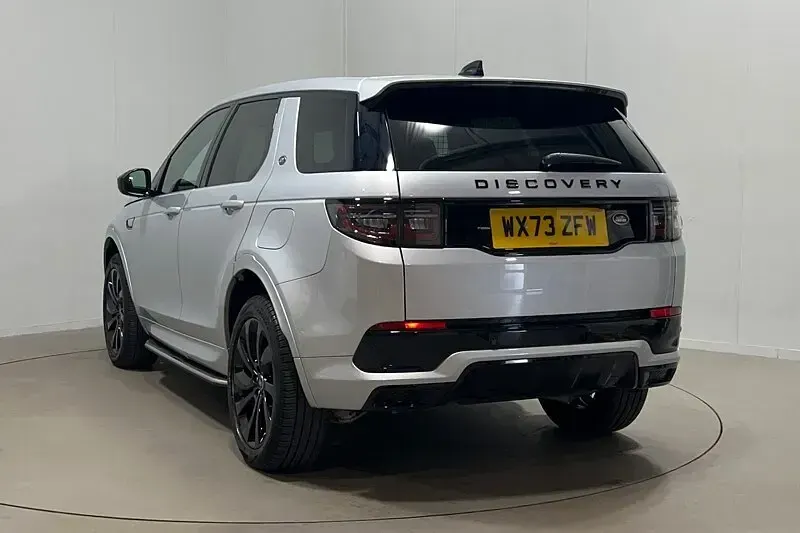 Used Land Rover Discovery 5 SE Dynamic 304 HP (223 kW) 2023 Silver SUV