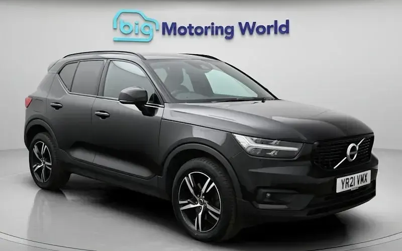 Used Volvo XC40 R-Design 197 HP (144 kW) 2021 SUV
