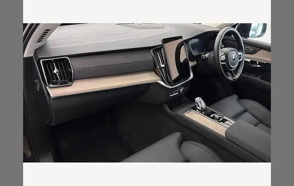 Used Volvo XC90 Plus 455 HP (334 kW) 2025 Blue SUV