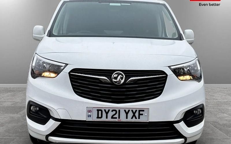 Used Vauxhall Combo Sportive 101 HP (74 kW) 2021 Van