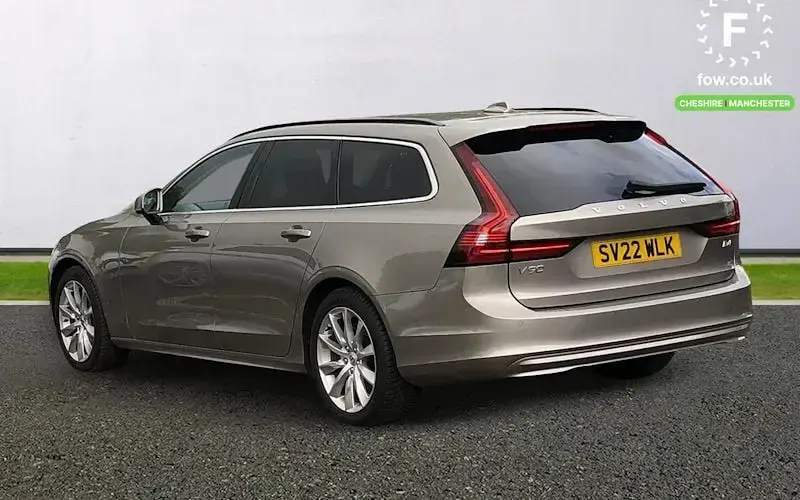 Used Volvo V90 Momentum 197 HP (144 kW) 2021 Grey Estate