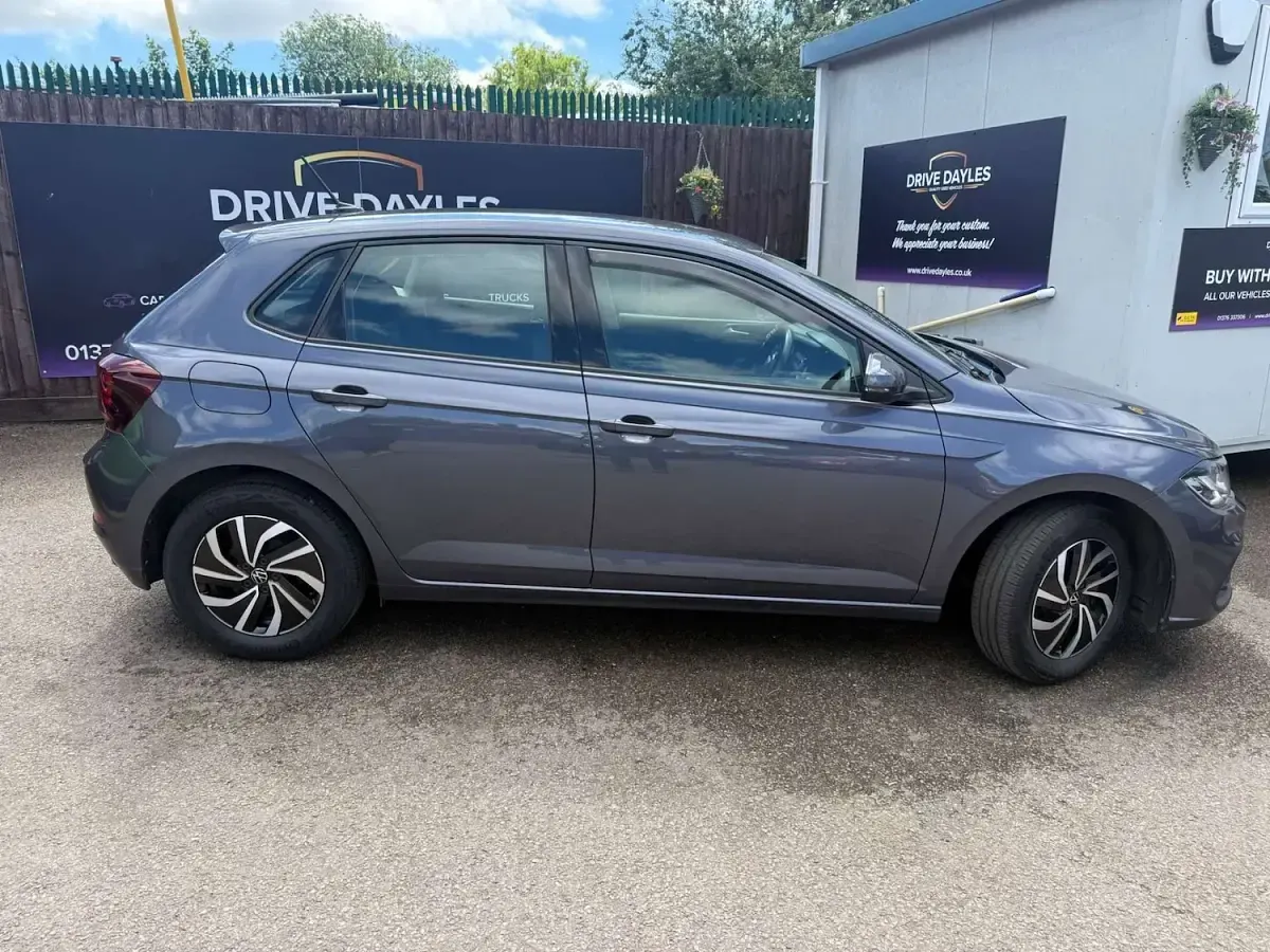 Used VW Polo Life 95 HP (69 kW) 2025 Grey Hatchback