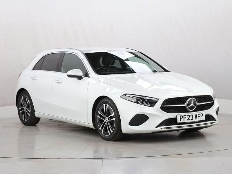 Used Mercedes A180 Executive 150 HP (110 kW) 2023 White Hatchback