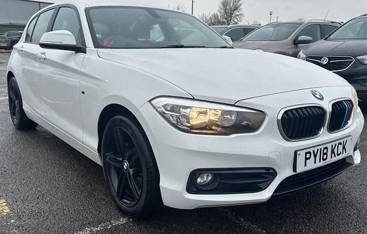 Used BMW 116 Sport Line 2018 Alpine white Hatchback