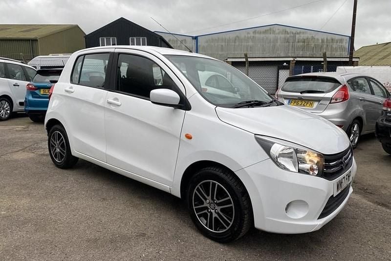 Used Suzuki Celerio SZ4 68 HP (50 kW) 2017 White Hatchback