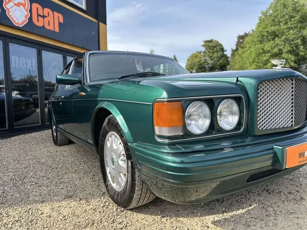 Used Bentley Brooklands 300 HP (220 kW) 1996 Green Sedan