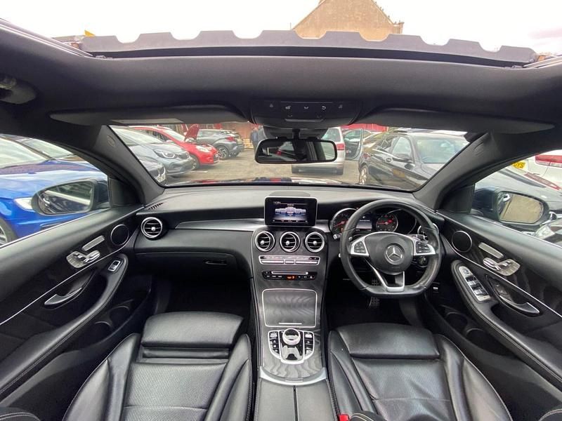 Used Mercedes GLC250 AMG Line Premium 211 HP (155 kW) 2018 Blue Coupe